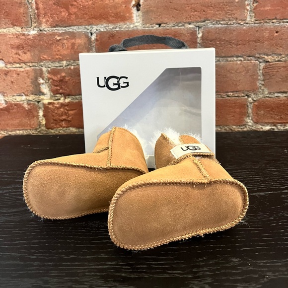 UGG Erin Baby Uggs Baby Booties 6-12 months - Picture 3 of 7